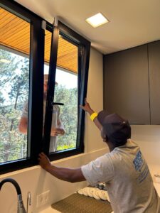 Esquadria de Alumínio 56 c