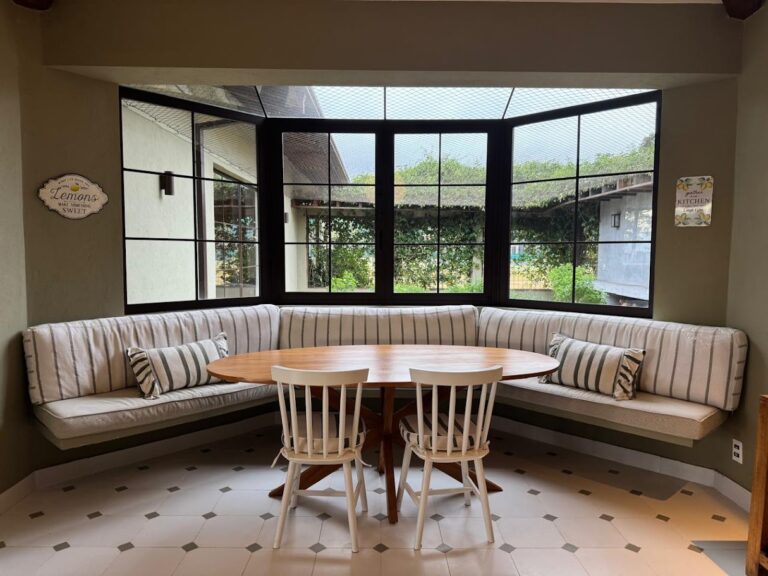 Esquadria de PVC 700 b